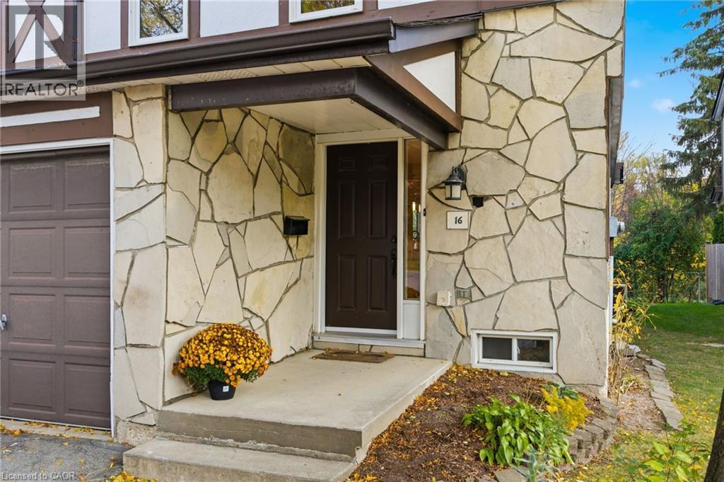 2200 Glenwood School Drive Unit# 16, Burlington, Ontario  L7R 4H5 - Photo 3 - 40784397