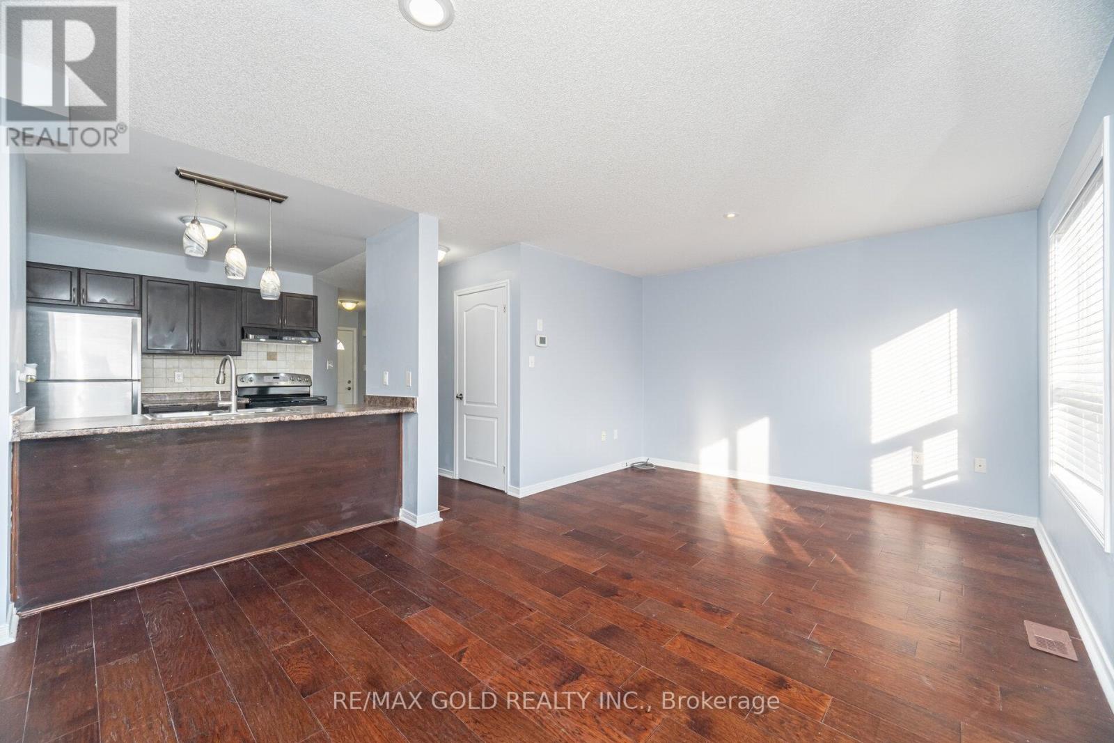 1377 Benson Street, Innisfil, Ontario  L9S 0C7 - Photo 13 - N12546682