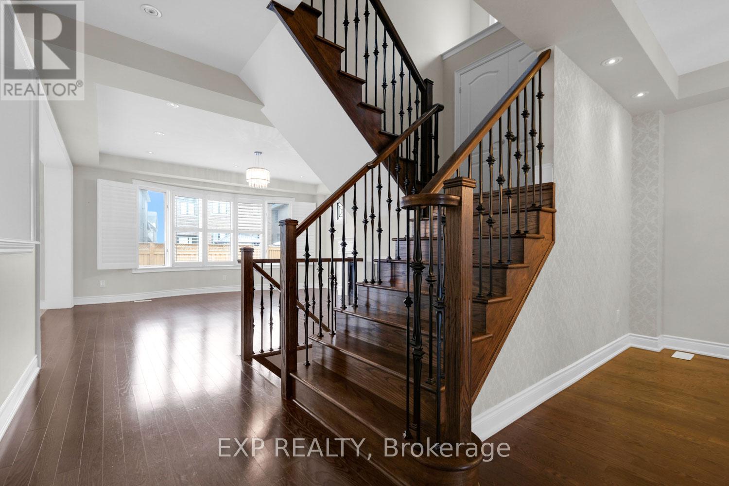 1343 Lawson Street, Innisfil, Ontario  L9S 0K8 - Photo 10 - N12547924