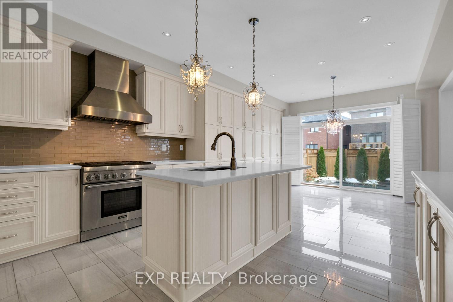 1343 Lawson Street, Innisfil, Ontario  L9S 0K8 - Photo 4 - N12547924