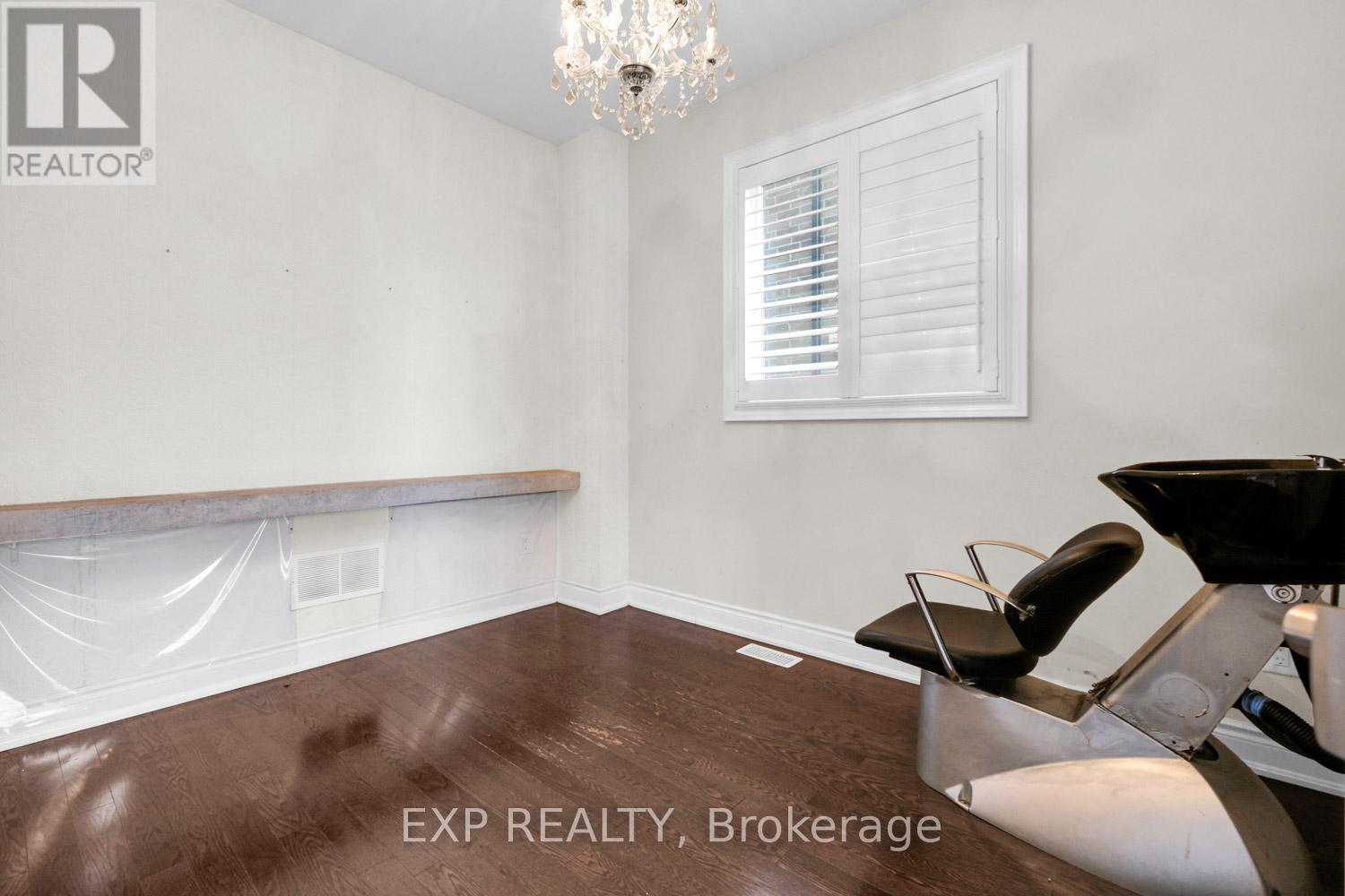 1343 Lawson Street, Innisfil, Ontario  L9S 0K8 - Photo 8 - N12547924