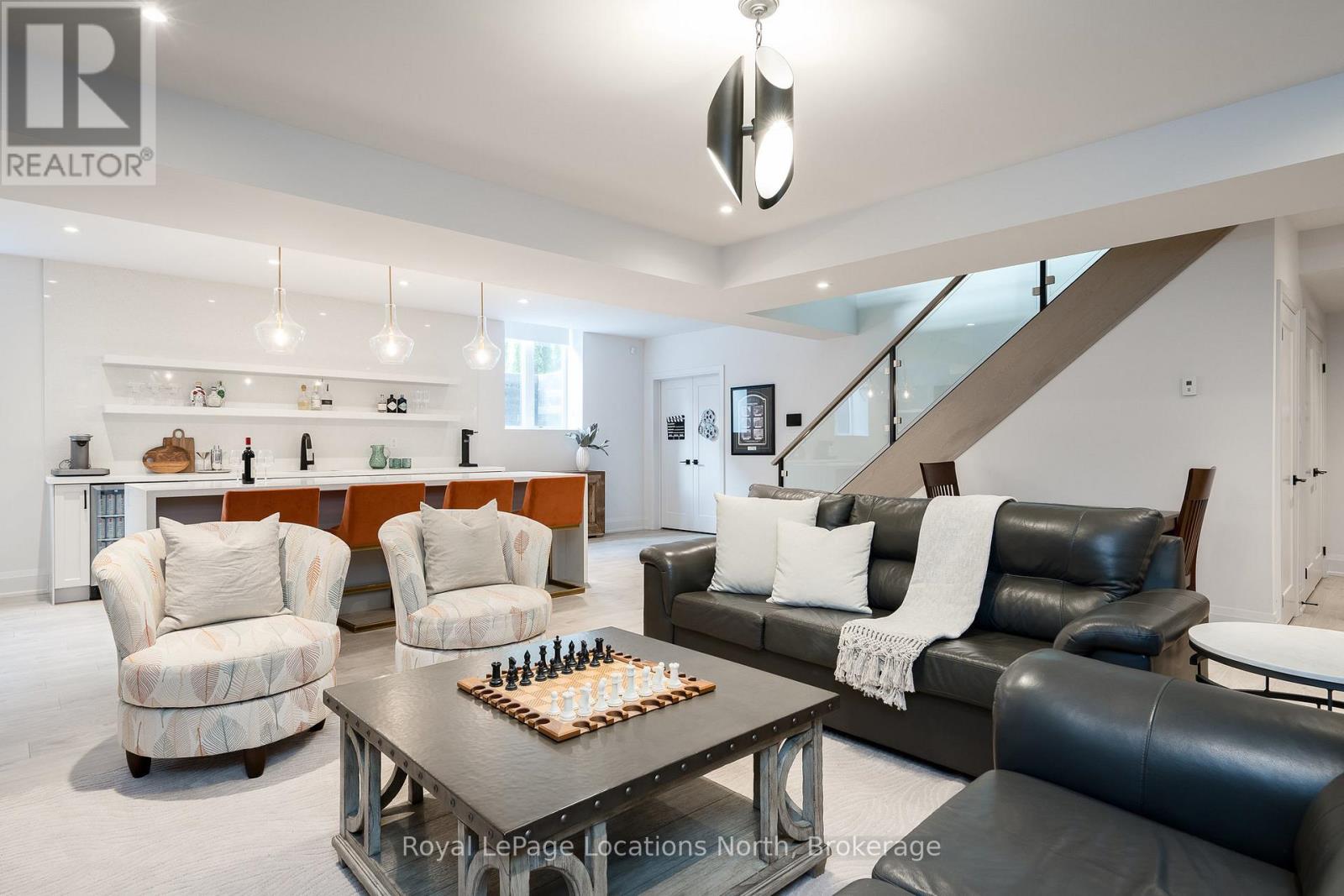 120 Tekiah Road, Blue Mountains, Ontario N0H 1J0 - Photo 33 - X12541342