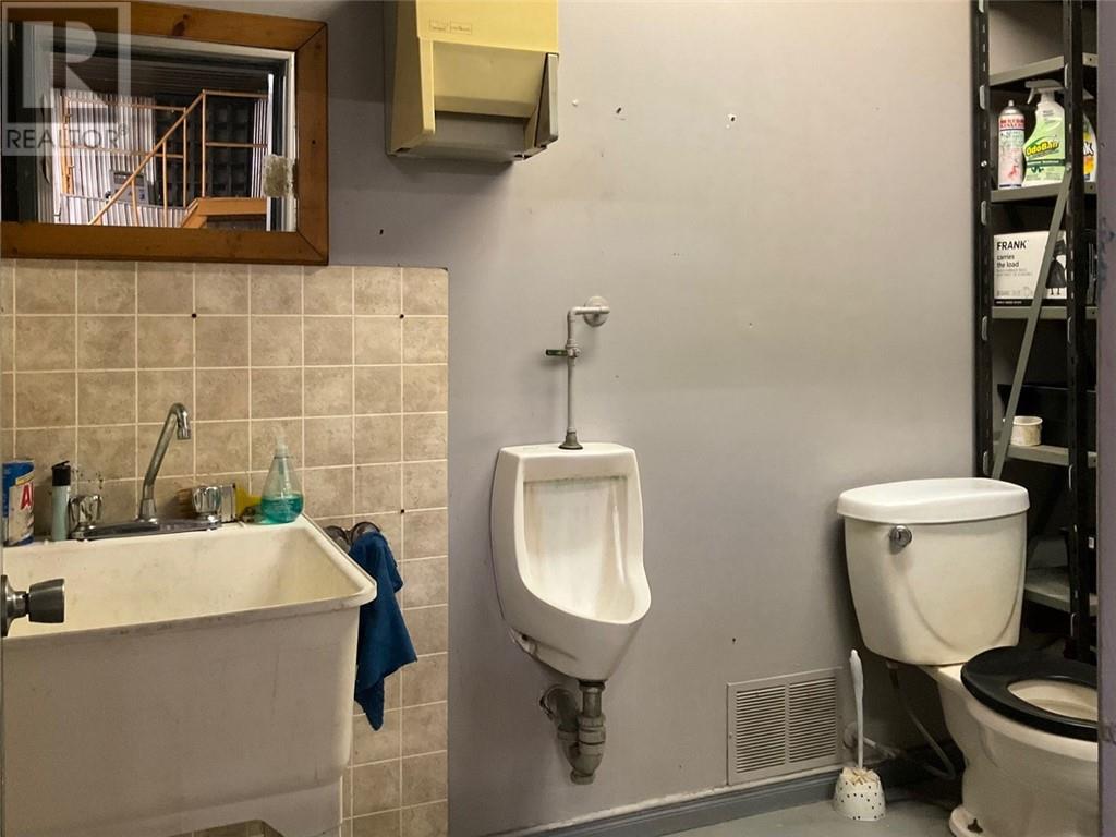 563 Montee Principale, Azilda, Ontario P0M 1B0 - Photo 40 - 2125640