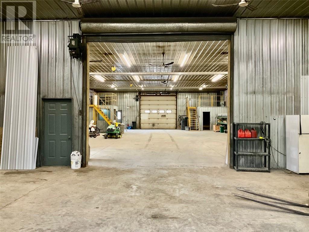 563 Montee Principale, Azilda, Ontario P0M 1B0 - Photo 38 - 2125640