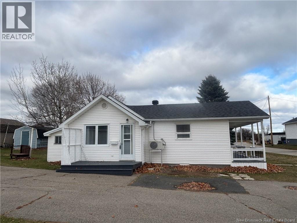 22 Promenade Florient, Petit-Rocher, New Brunswick  E8J 1S3 - Photo 4 - NB130166