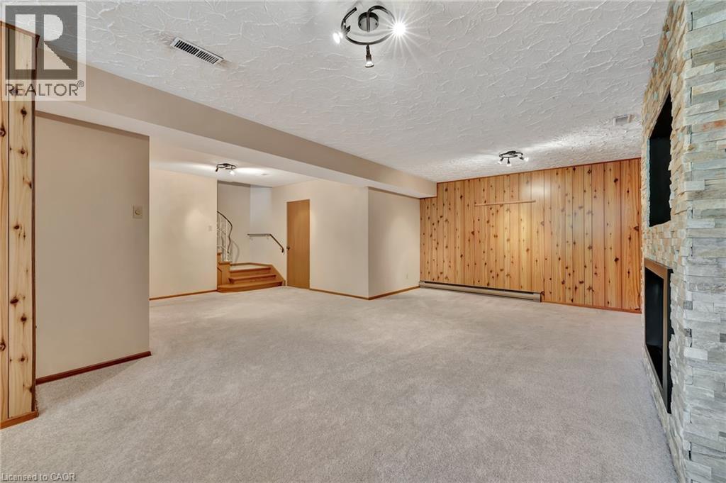 73 Champlain Crescent, Kitchener, Ontario  N2B 2Y7 - Photo 33 - 40775760