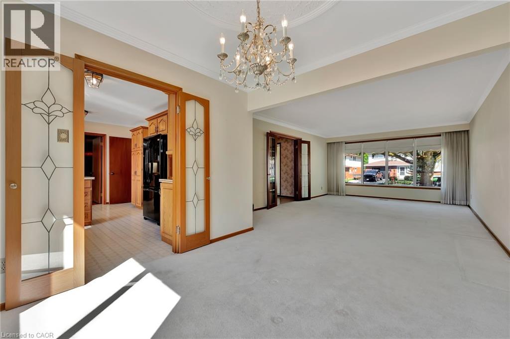 73 Champlain Crescent, Kitchener, Ontario  N2B 2Y7 - Photo 9 - 40775760