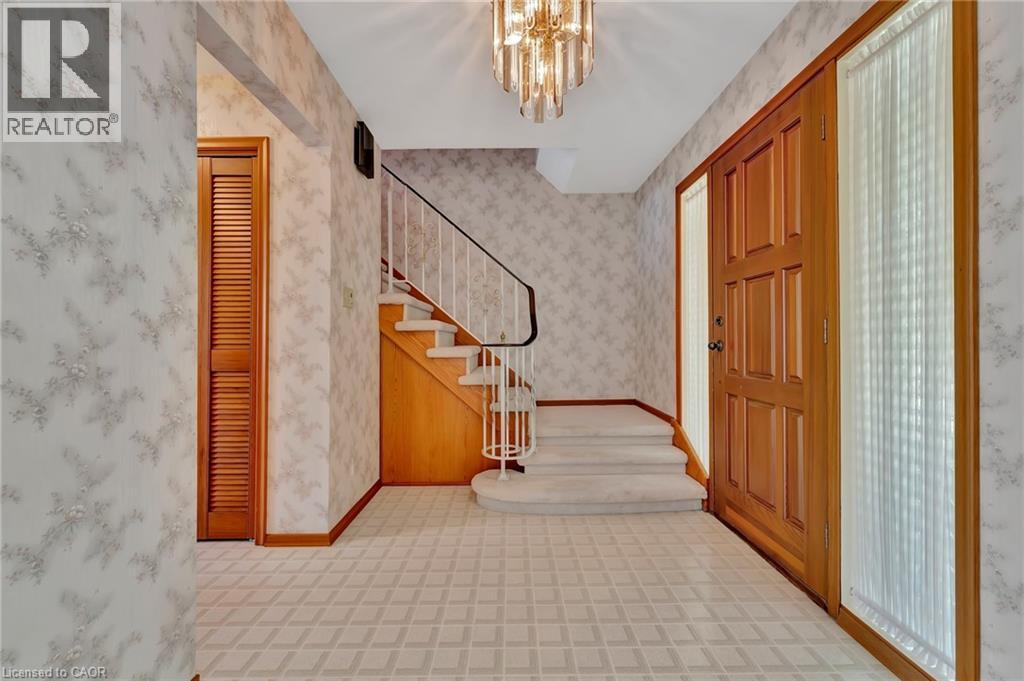 73 Champlain Crescent, Kitchener, Ontario  N2B 2Y7 - Photo 6 - 40775760