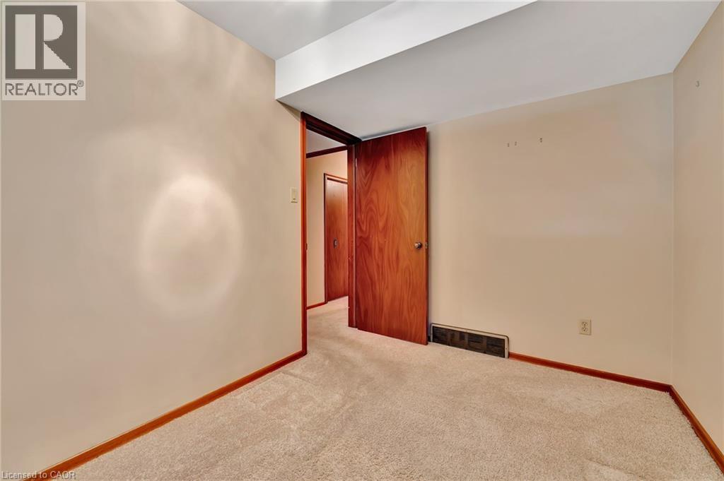 73 Champlain Crescent, Kitchener, Ontario  N2B 2Y7 - Photo 36 - 40775760