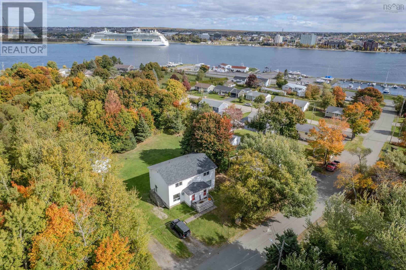 50/52 Myrtle Street, Westmount, Nova Scotia