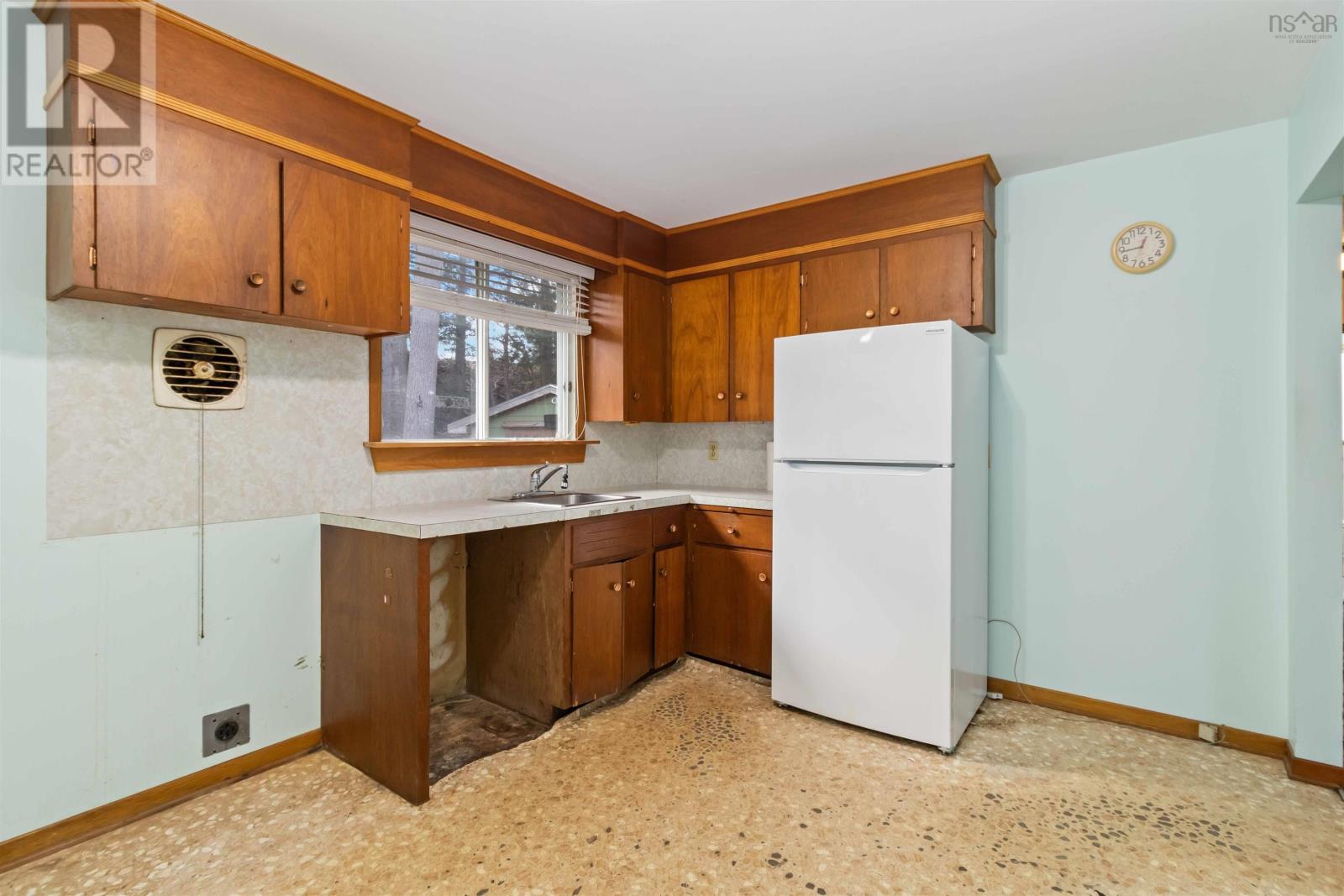 68 Elizabeth Avenue, Bridgewater, Nova Scotia  B4V 1M2 - Photo 11 - 202527950