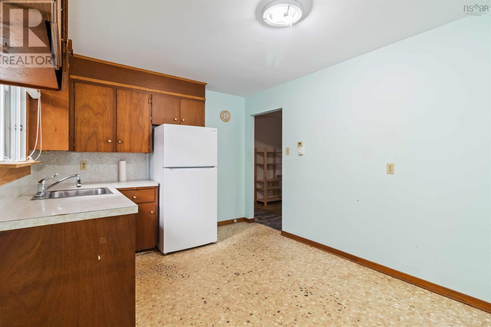 68 Elizabeth Avenue, Bridgewater, Nova Scotia  B4V 1M2 - Photo 13 - 202527950