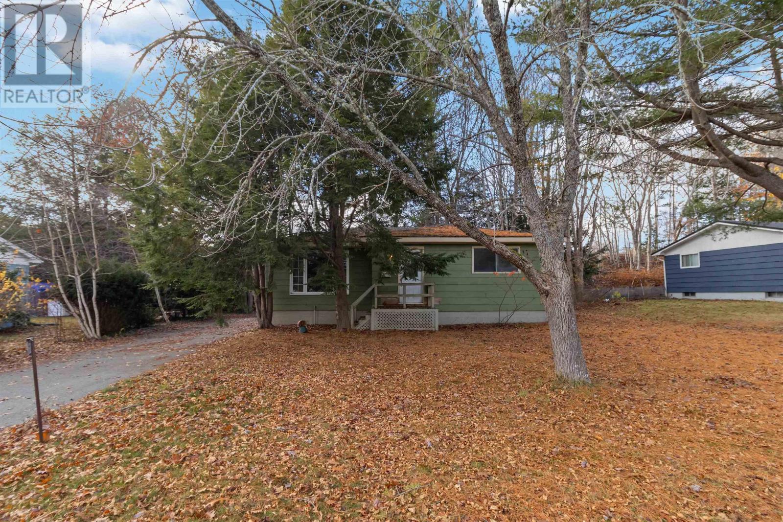 68 Elizabeth Avenue, Bridgewater, Nova Scotia