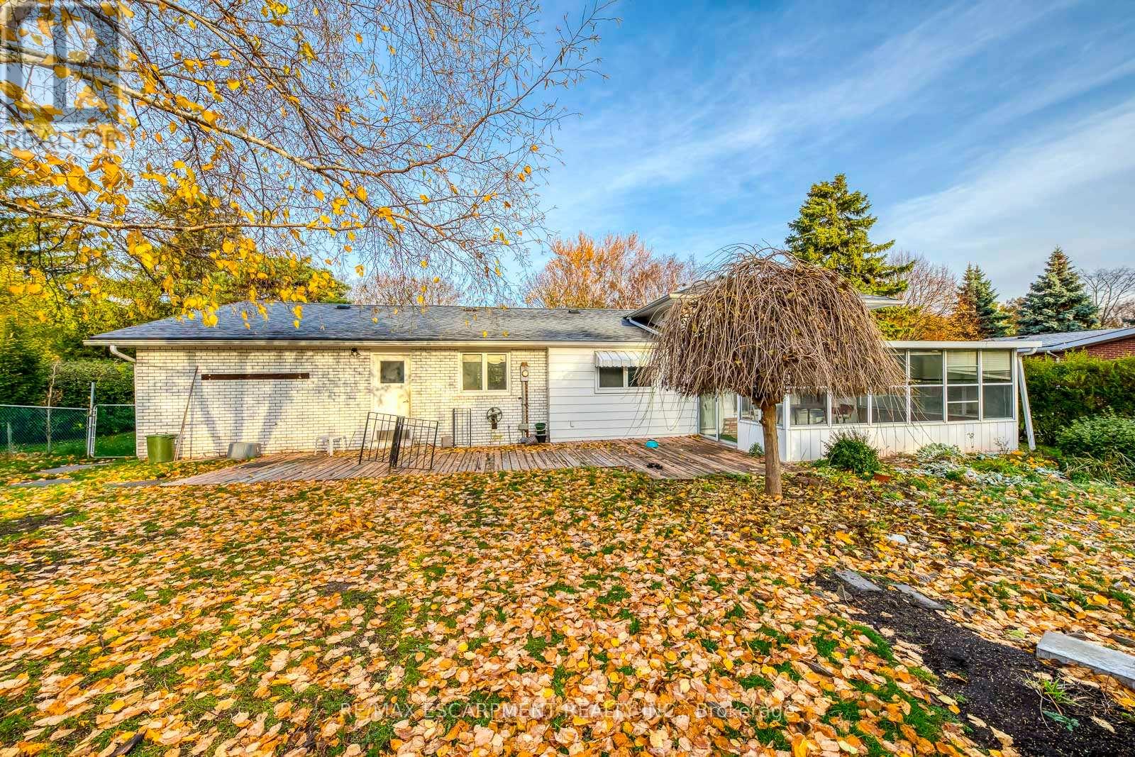 2138 Salmon Road, Oakville, Ontario L6L 1M5 - Photo 24 - W12547162