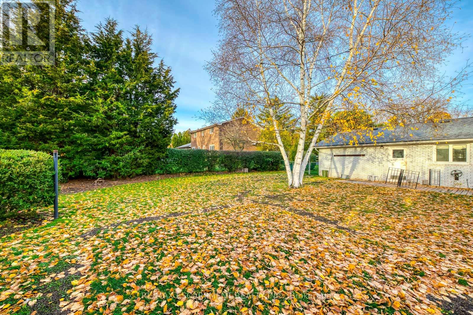 2138 Salmon Road, Oakville, Ontario L6L 1M5 - Photo 22 - W12547162