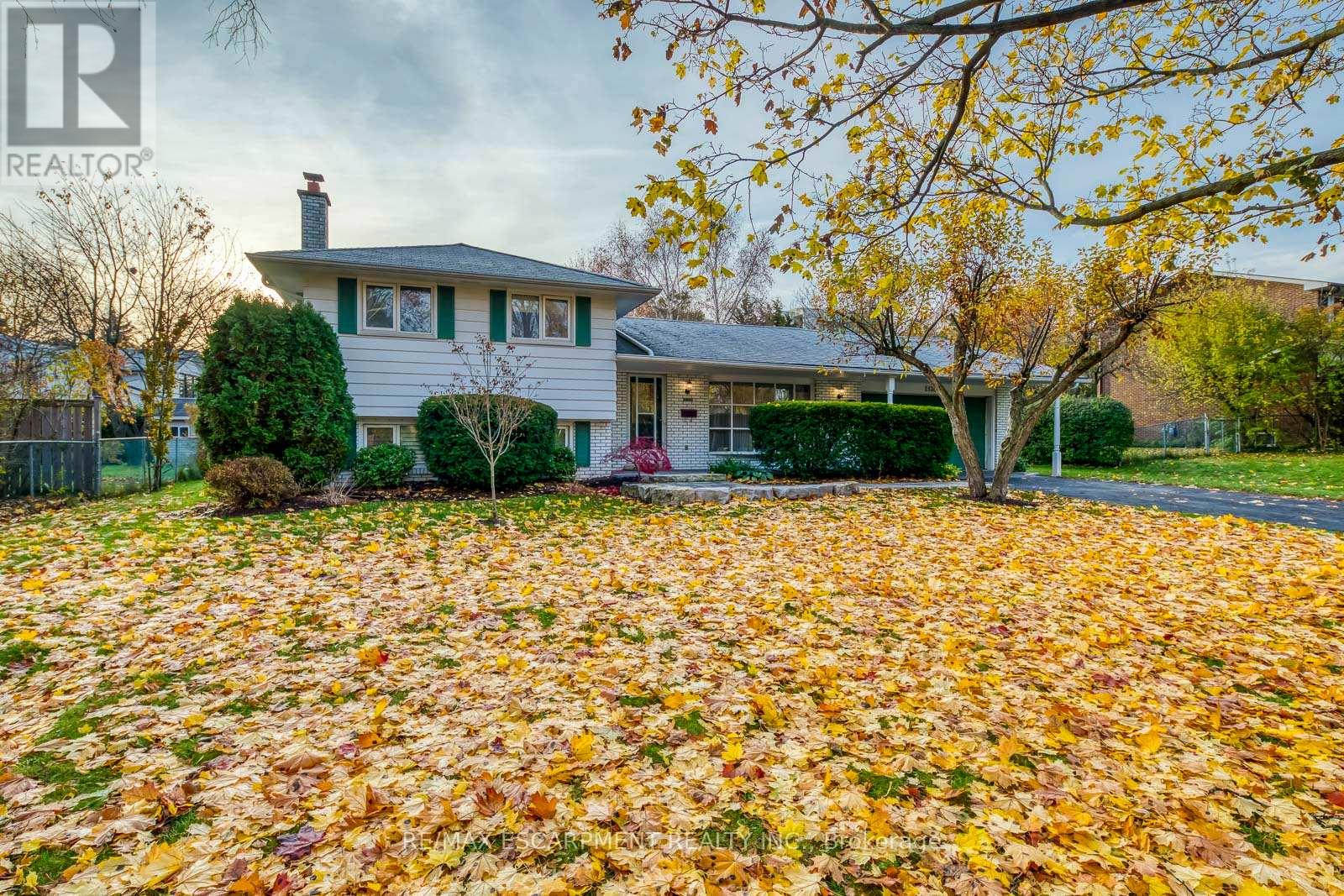 2138 Salmon Road, Oakville, Ontario L6L 1M5 - Photo 7 - W12547162