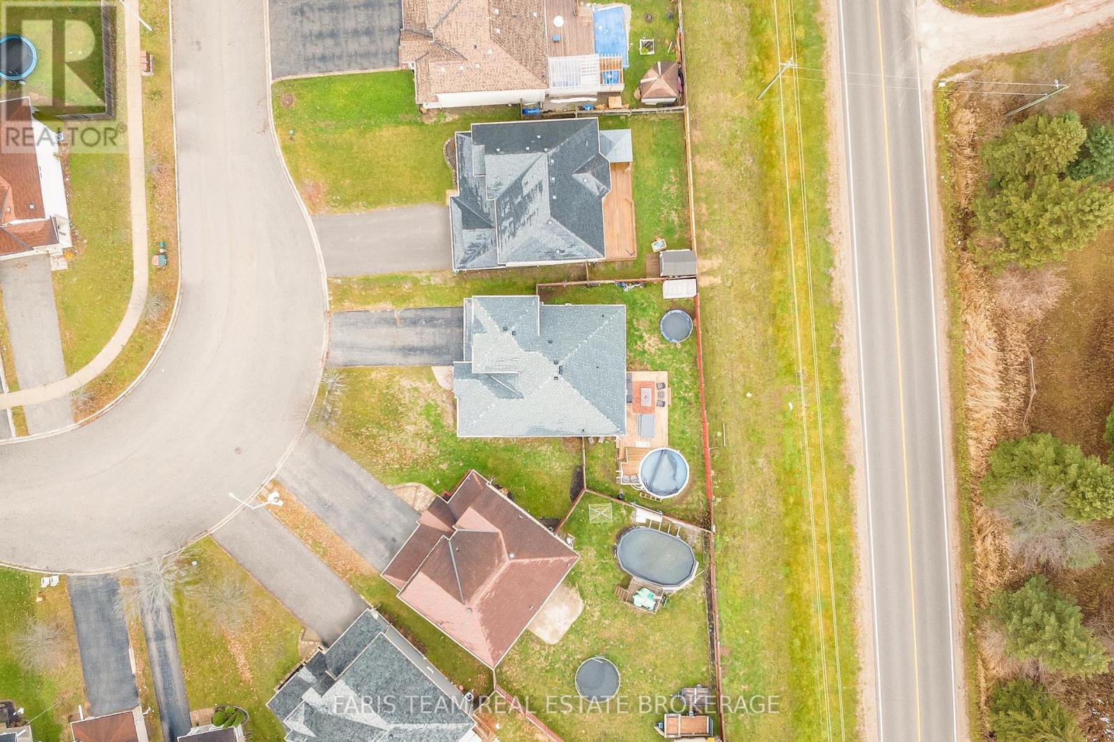 54 Stonemount Crescent, Essa, Ontario  L3W 0C5 - Photo 28 - N12547934