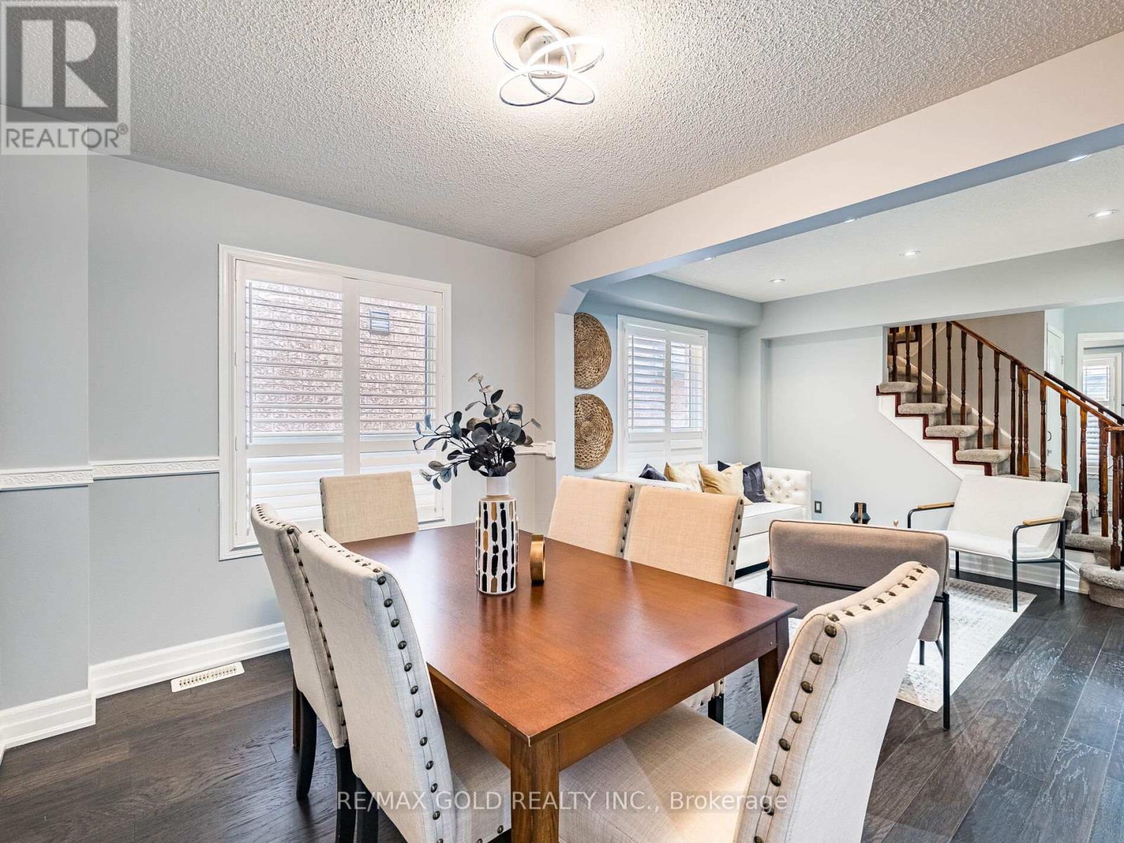 66 Hiberton Crescent, Brampton, Ontario  L7A 3C9 - Photo 10 - W12547932