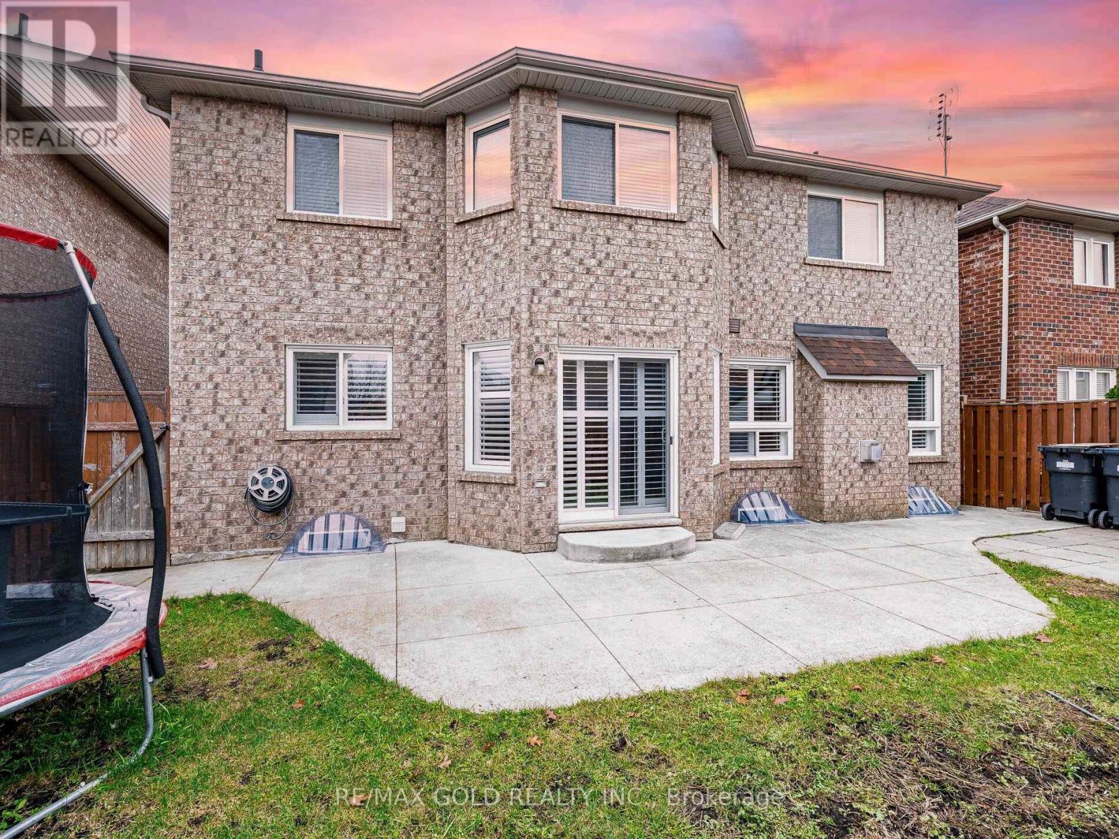 66 Hiberton Crescent, Brampton, Ontario  L7A 3C9 - Photo 36 - W12547932