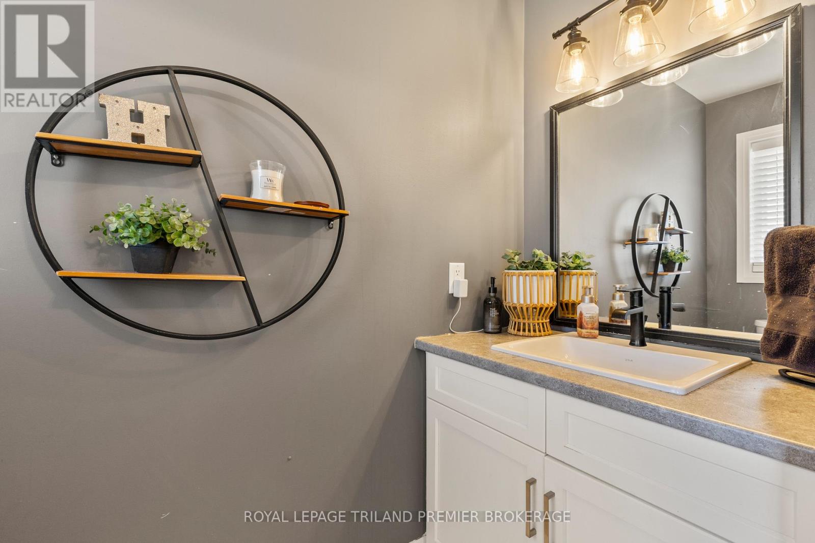 40 Reeves Road, Ingersoll, Ontario  N5C 0E2 - Photo 16 - X12547962