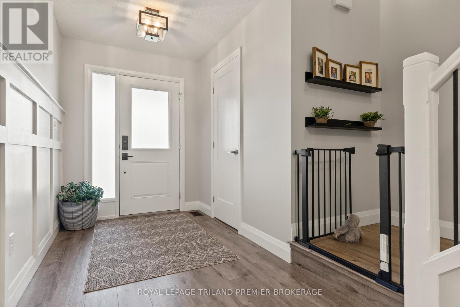 40 Reeves Road, Ingersoll, Ontario  N5C 0E2 - Photo 2 - X12547962