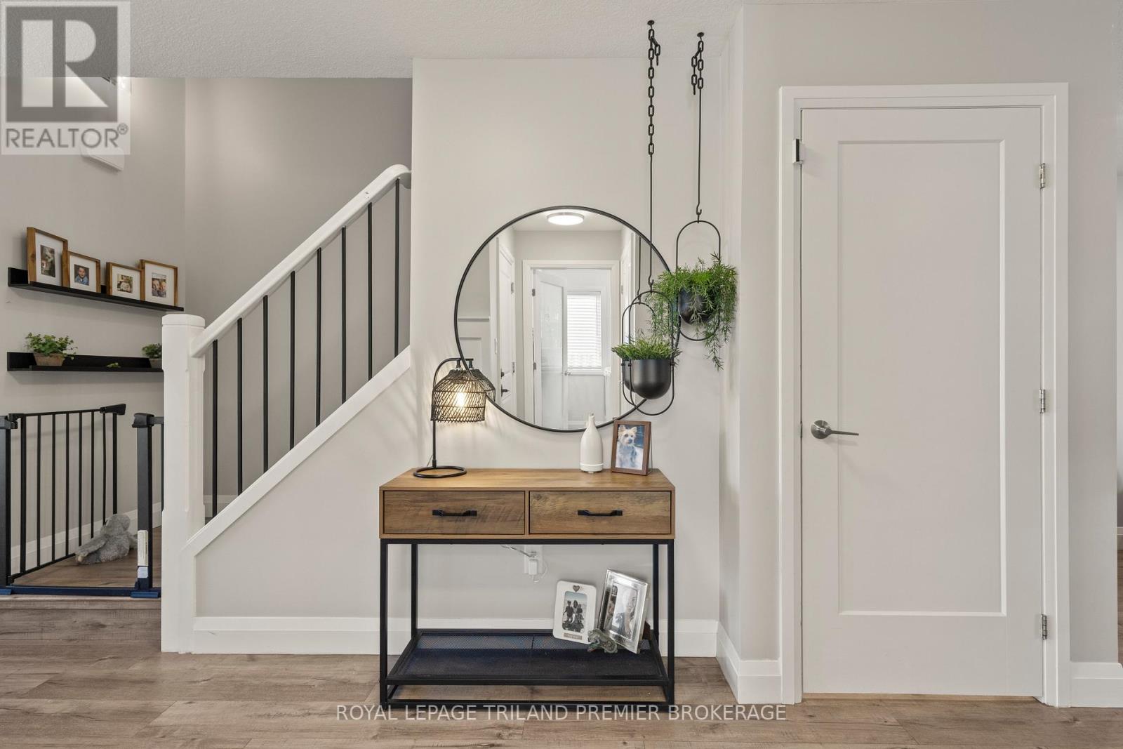 40 Reeves Road, Ingersoll, Ontario  N5C 0E2 - Photo 3 - X12547962