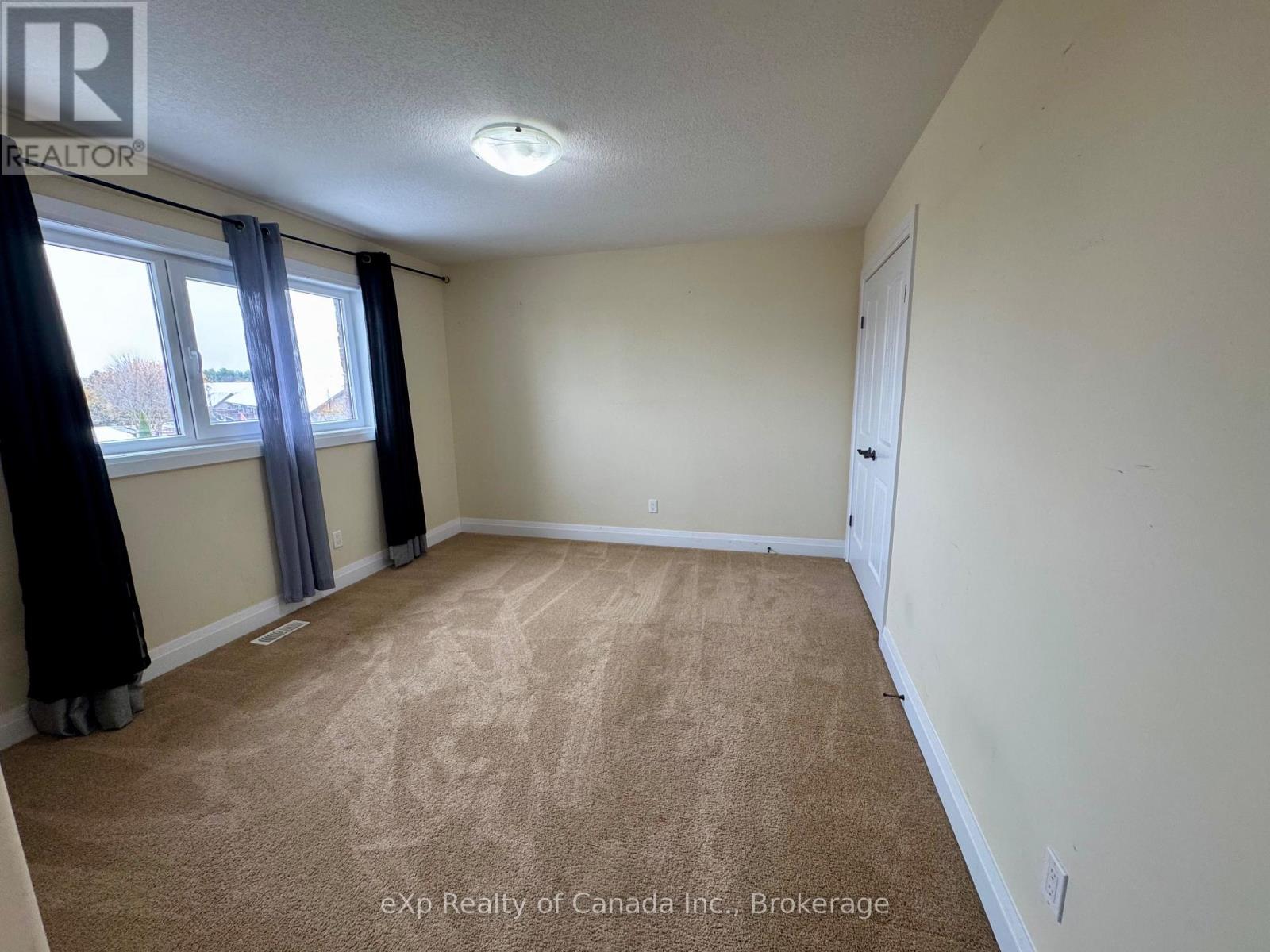 234 Munnoch Boulevard, Woodstock, Ontario N4T 0A7 - Photo 14 - X12547972