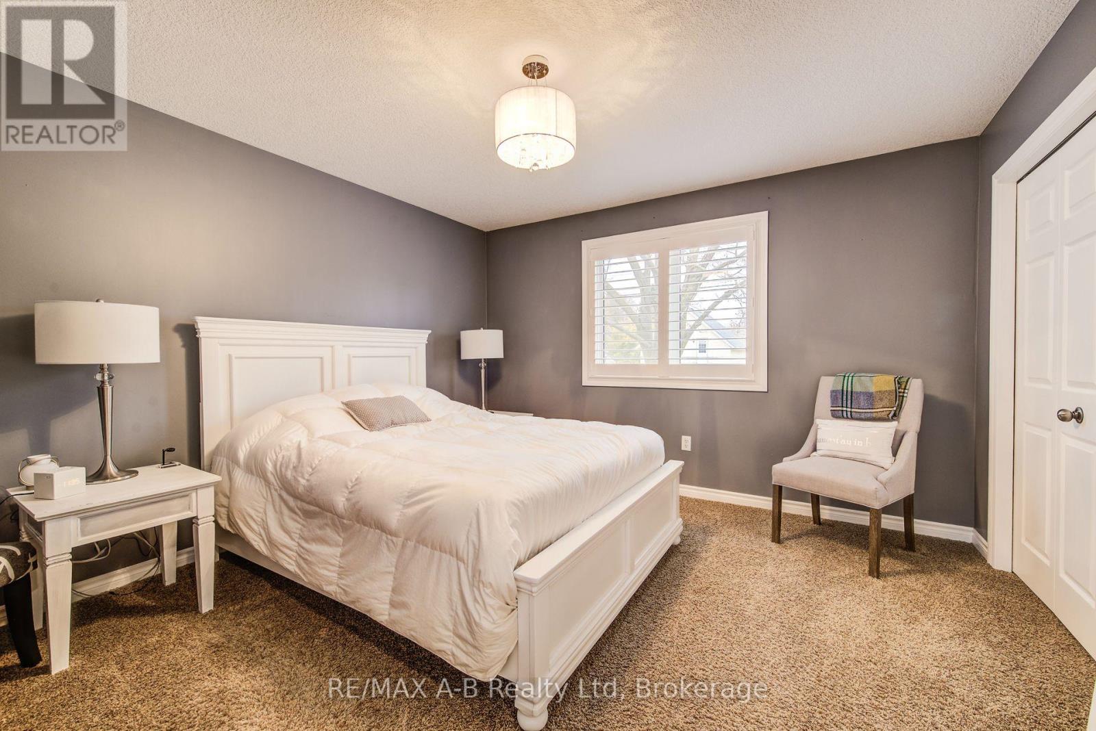 48 Wellington Street, East Zorra-Tavistock, Ontario N0B 2R0 - Photo 27 - X12547948