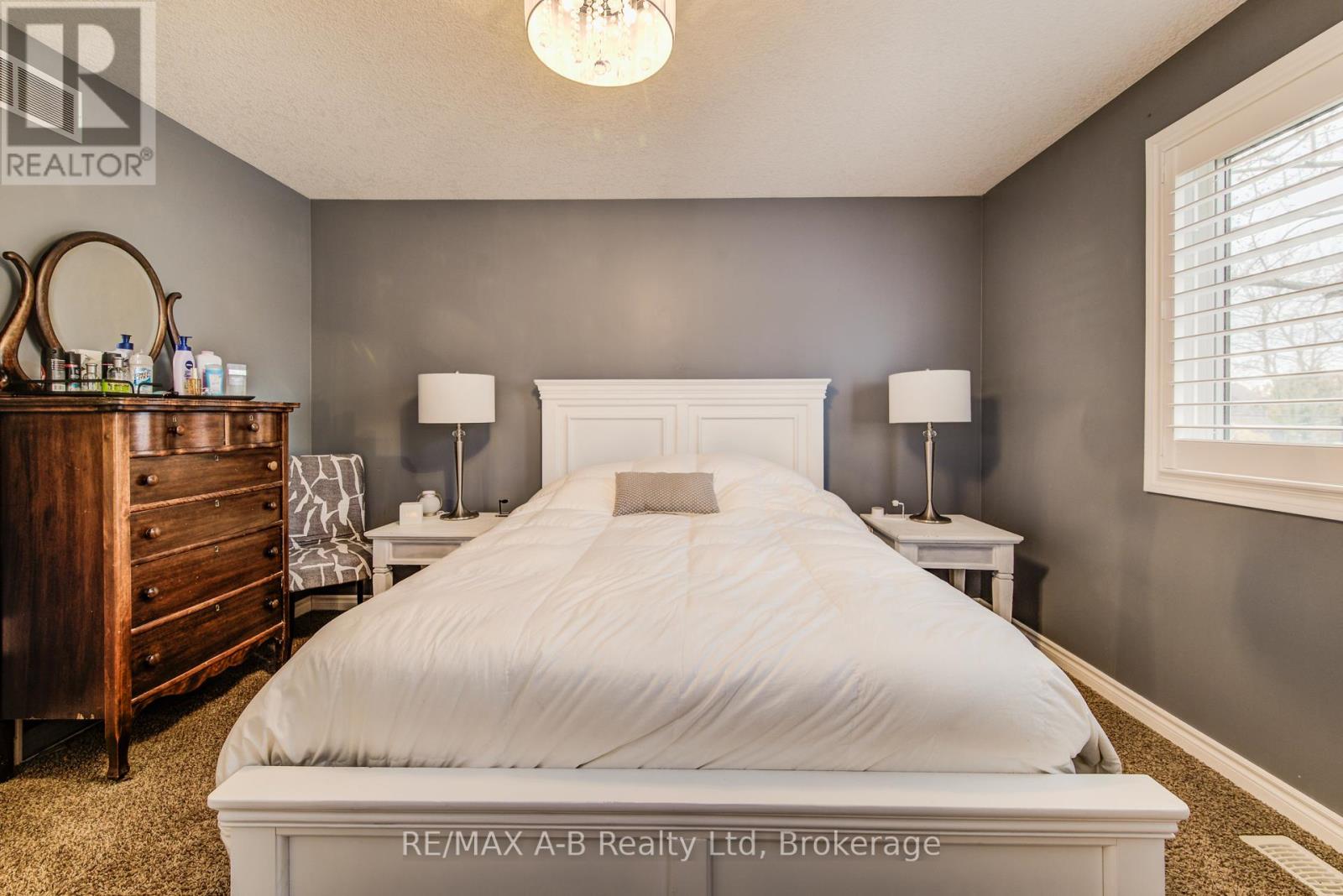 48 Wellington Street, East Zorra-Tavistock, Ontario N0B 2R0 - Photo 28 - X12547948