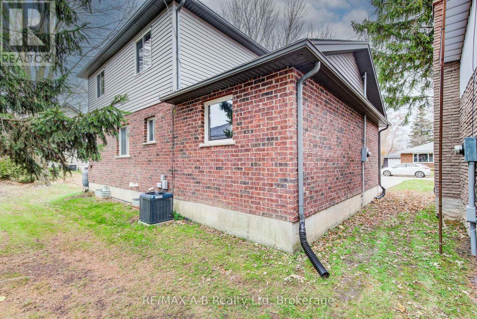 48 Wellington Street, East Zorra-Tavistock, Ontario N0B 2R0 - Photo 45 - X12547948