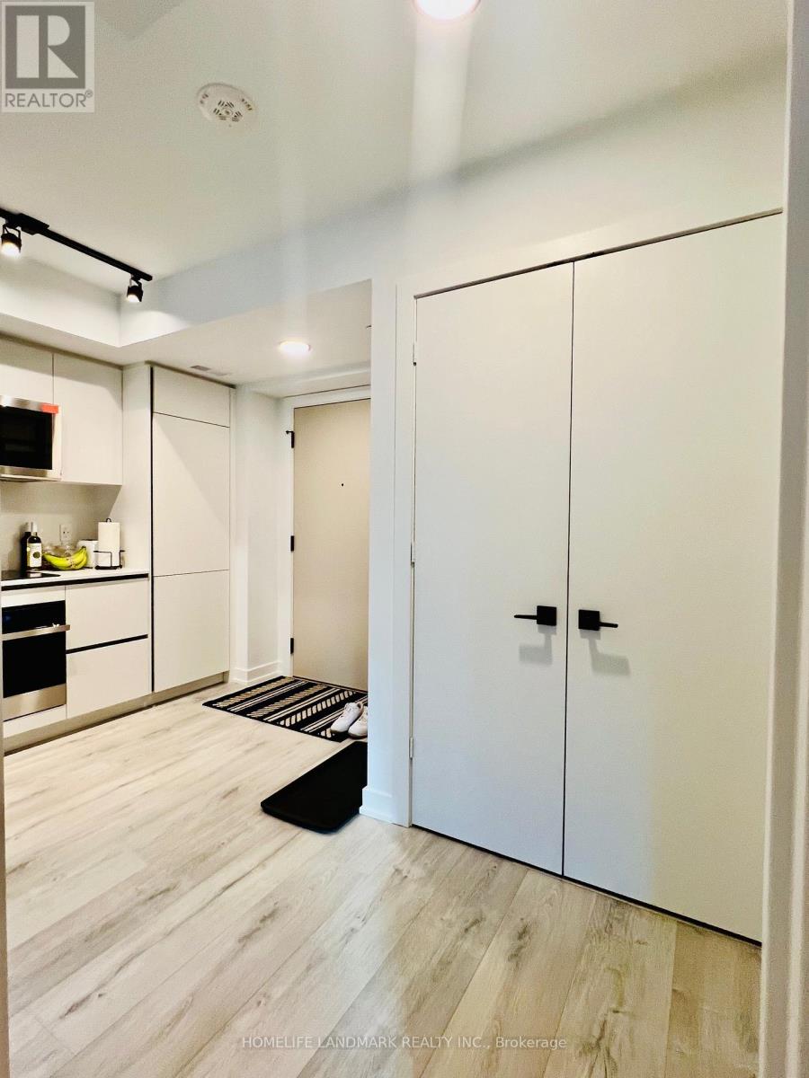 805 - 327 King Street W, Toronto, Ontario M5V 0W7 - Photo 10 - C12547946