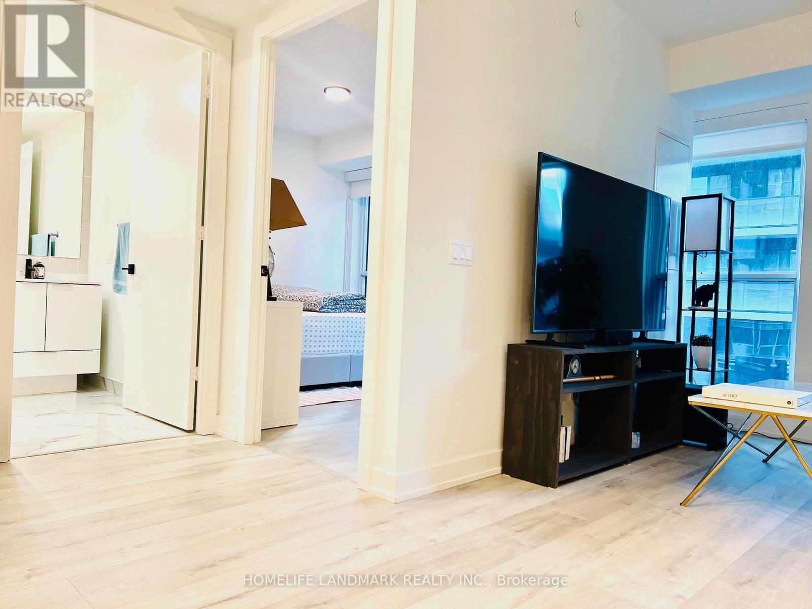 805 - 327 King Street W, Toronto, Ontario M5V 0W7 - Photo 7 - C12547946