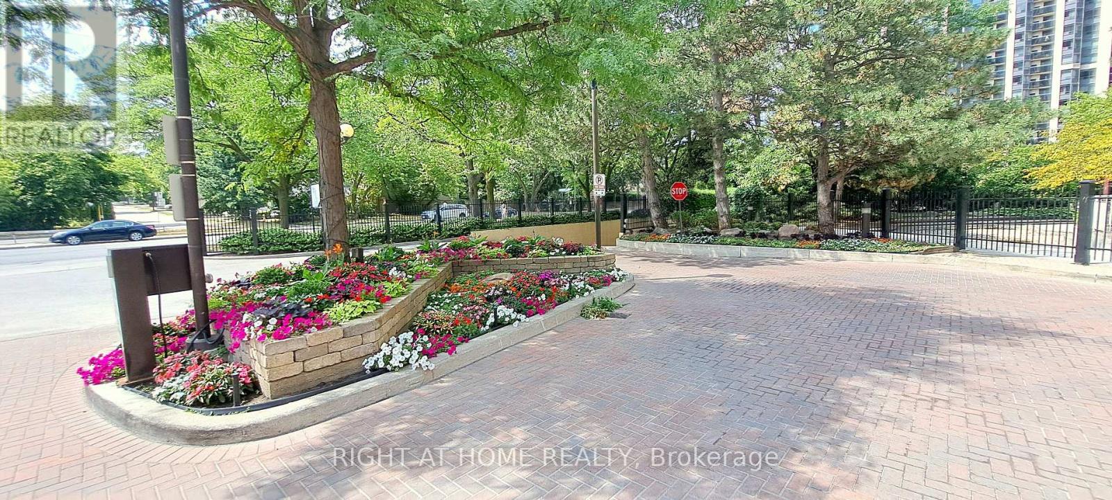 1607 - 131 Beecroft Road, Toronto, Ontario  M2N 6G9 - Photo 3 - C12547950