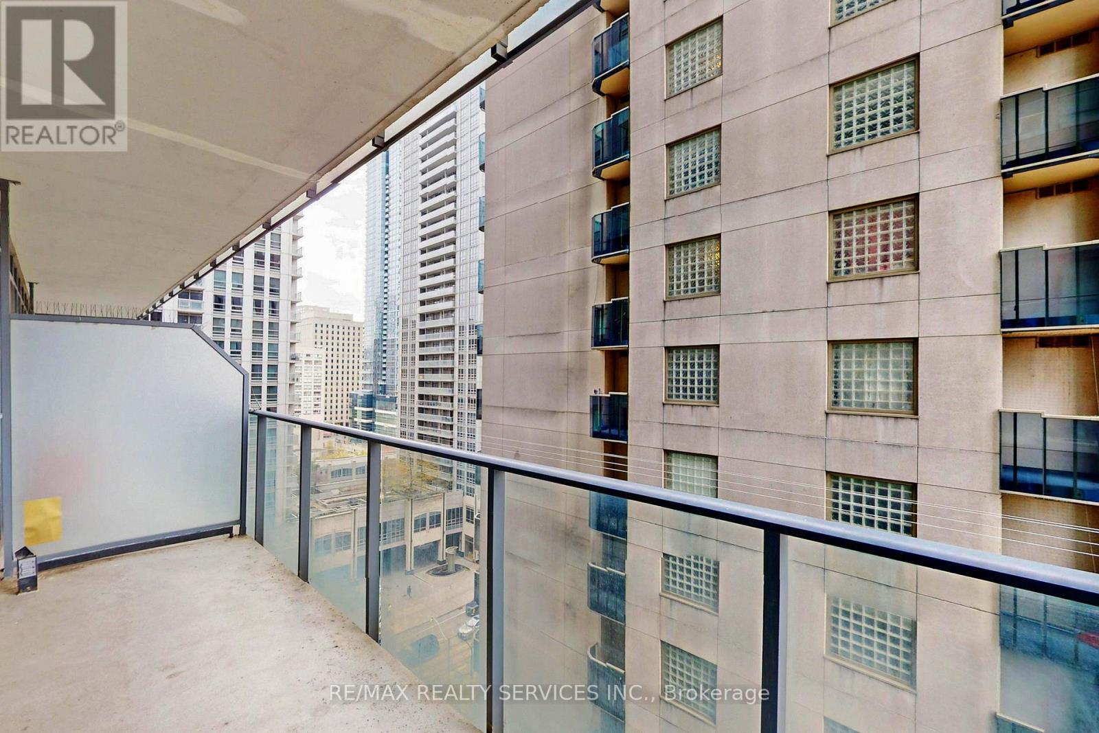 1009 - 770 Bay Street, Toronto, Ontario  M5G 0A6 - Photo 27 - C12547958