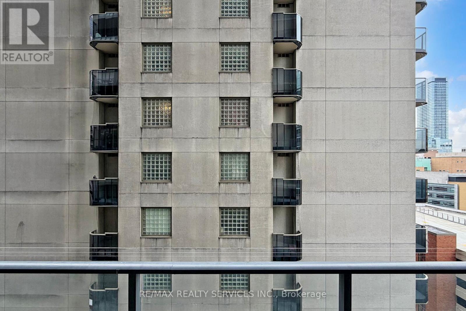 1009 - 770 Bay Street, Toronto, Ontario  M5G 0A6 - Photo 29 - C12547958