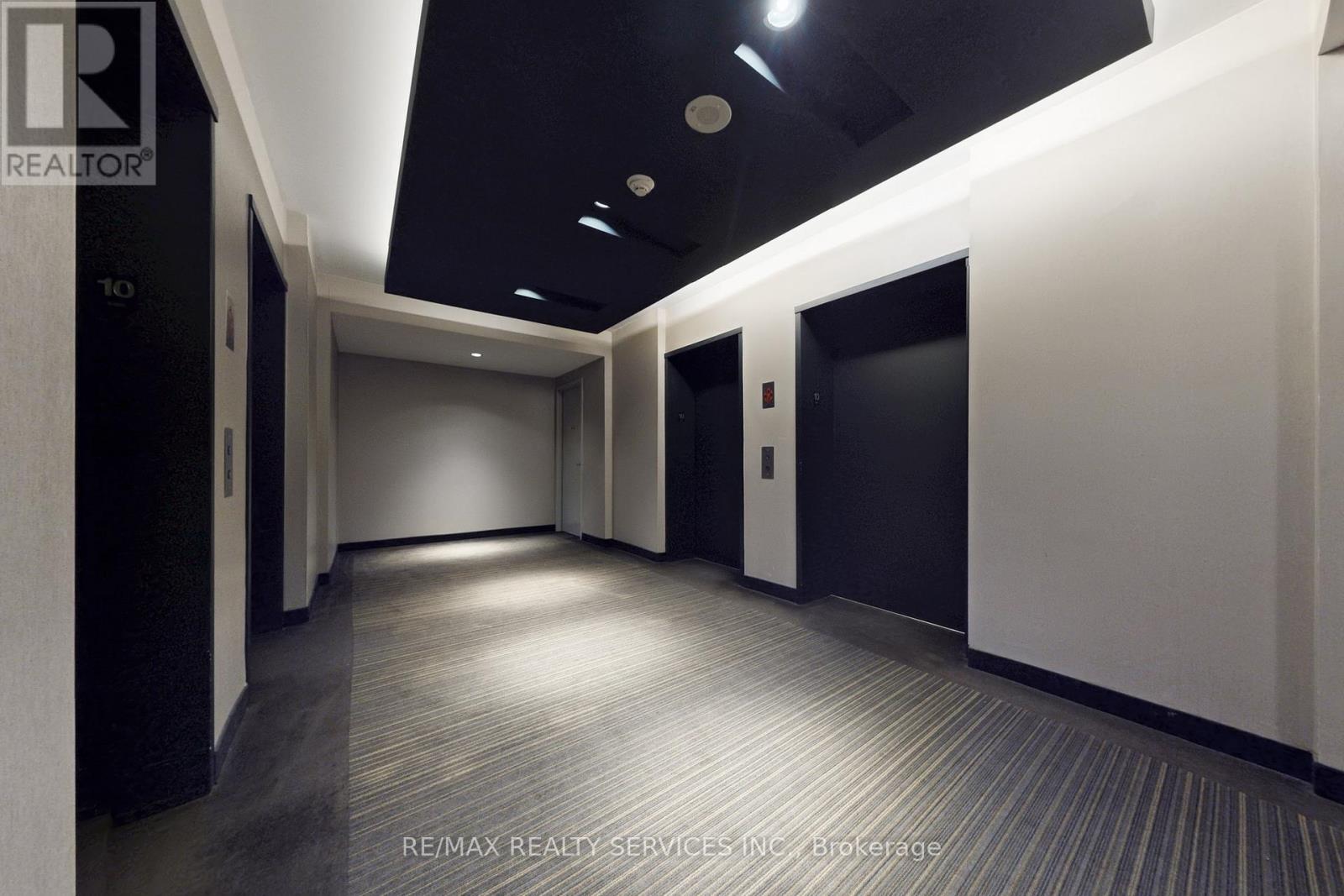 1009 - 770 Bay Street, Toronto, Ontario  M5G 0A6 - Photo 30 - C12547958