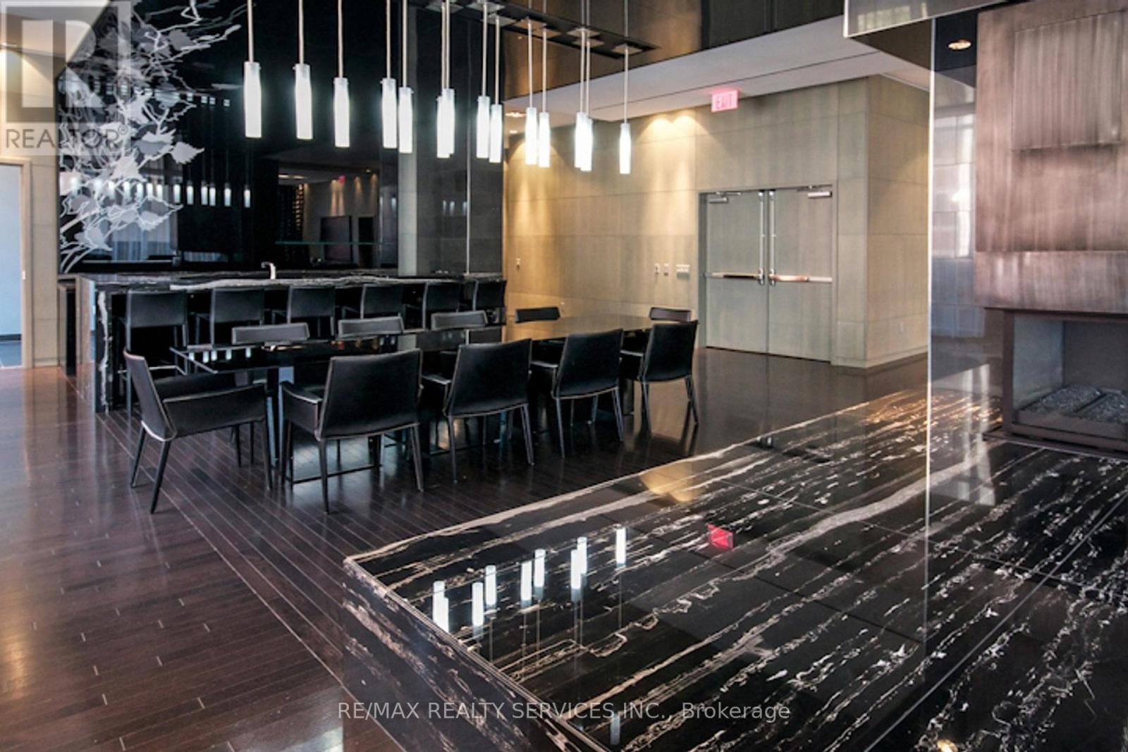 1009 - 770 Bay Street, Toronto, Ontario  M5G 0A6 - Photo 34 - C12547958