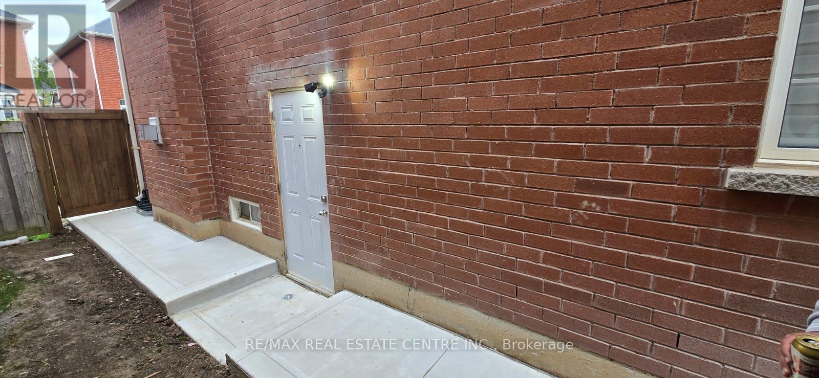 Bsmt. - 389-1 Nairn Circle, Milton, Ontario  L9T 8A5 - Photo 3 - W12547960