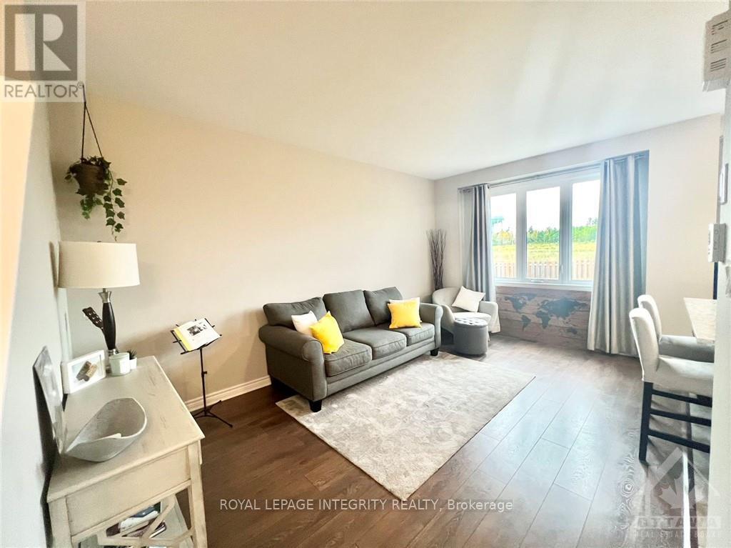 213 Bandelier Way, Ottawa, Ontario  K2S 2J4 - Photo 15 - X12547994