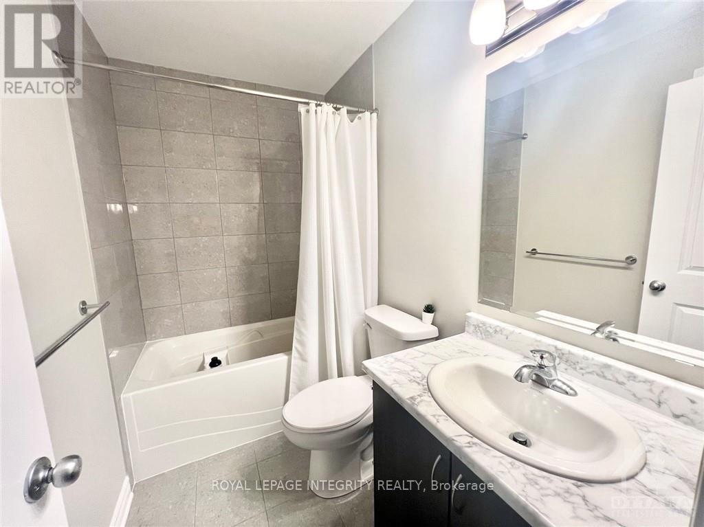 213 Bandelier Way, Ottawa, Ontario  K2S 2J4 - Photo 22 - X12547994