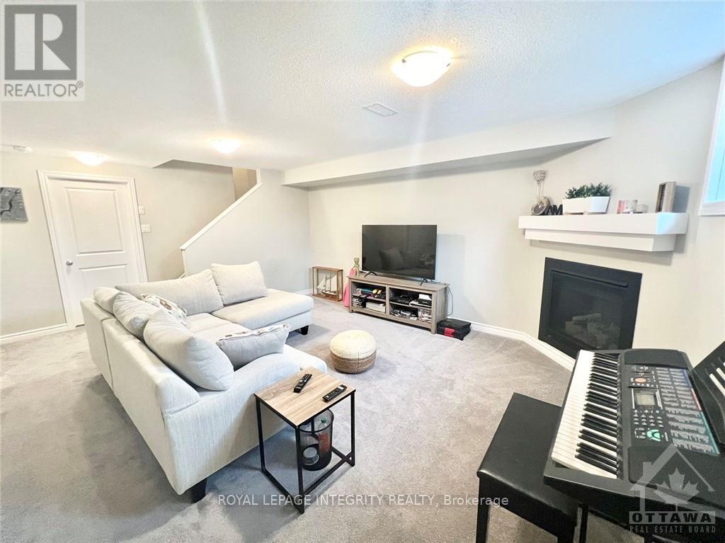 213 Bandelier Way, Ottawa, Ontario  K2S 2J4 - Photo 27 - X12547994