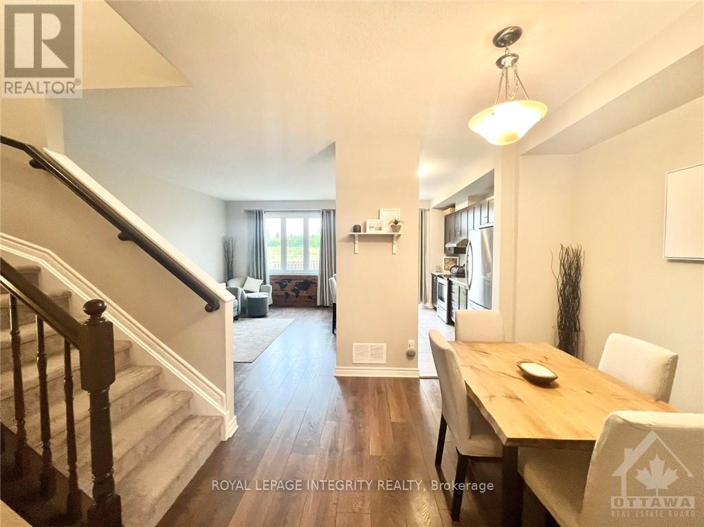 213 Bandelier Way, Ottawa, Ontario  K2S 2J4 - Photo 6 - X12547994