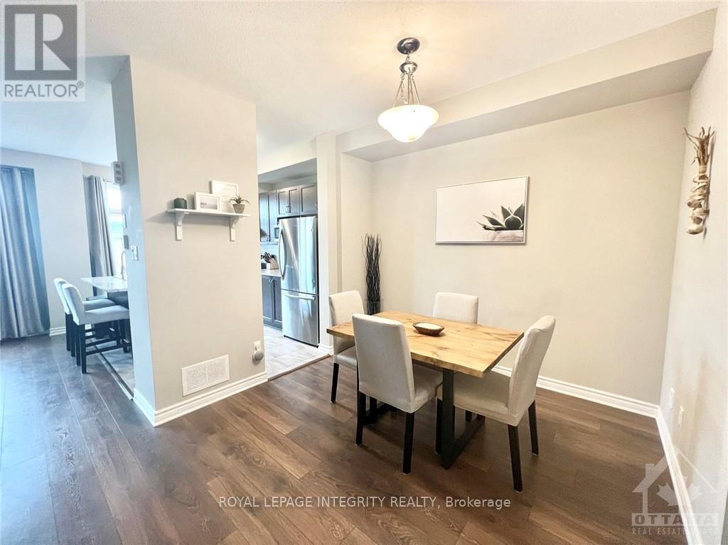 213 Bandelier Way, Ottawa, Ontario  K2S 2J4 - Photo 8 - X12547994