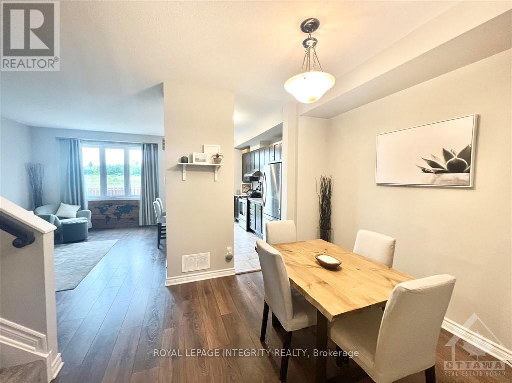 213 Bandelier Way, Ottawa, Ontario  K2S 2J4 - Photo 9 - X12547994