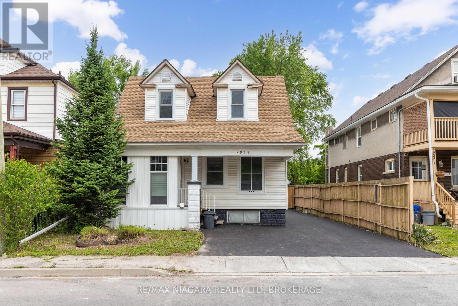 4993 MAPLE STREET, Niagara Falls, Ontario