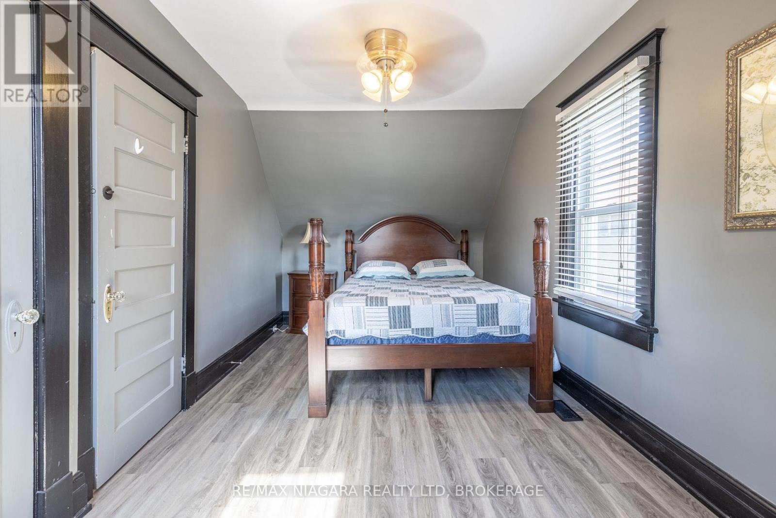 4993 Maple Street, Niagara Falls, Ontario  L2E 2M7 - Photo 16 - X12547998