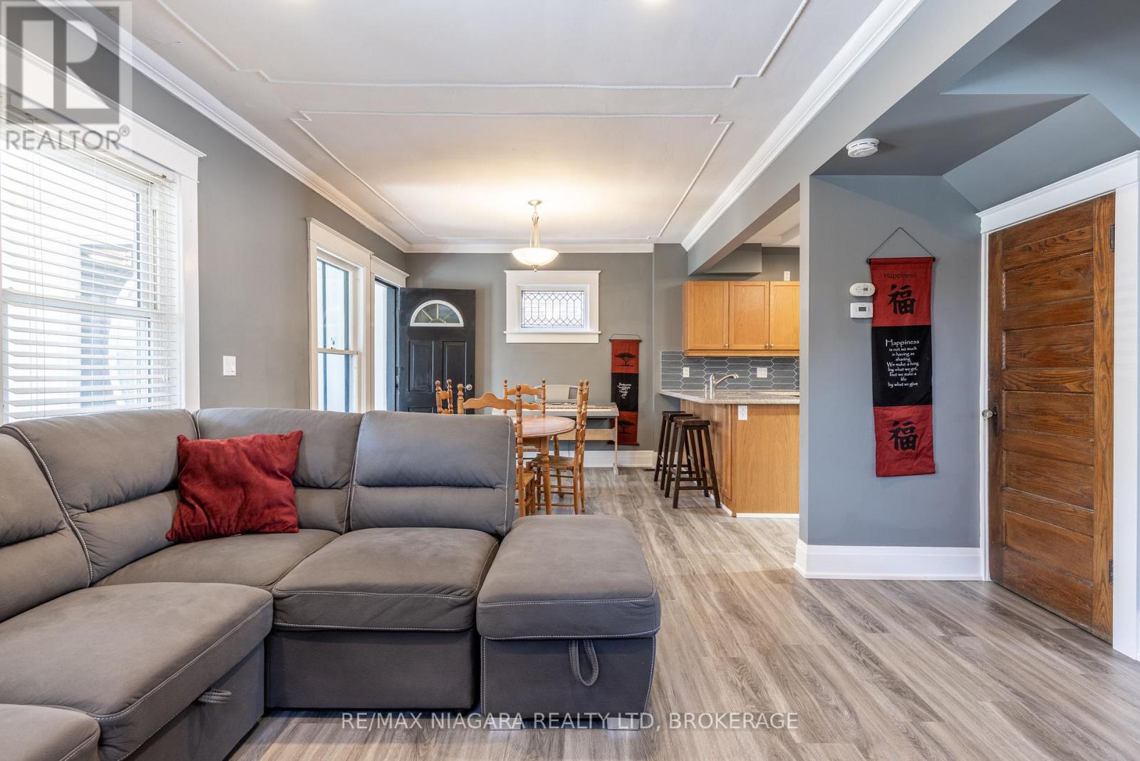 4993 Maple Street, Niagara Falls, Ontario  L2E 2M7 - Photo 8 - X12547998