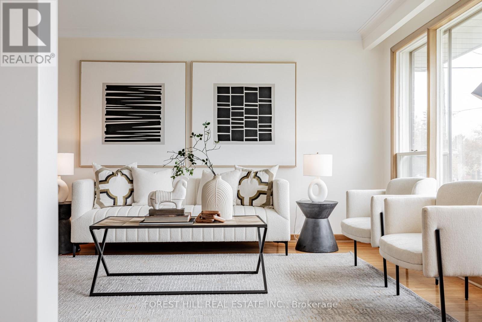 105 CRESTWOOD ROAD, Vaughan, Ontario