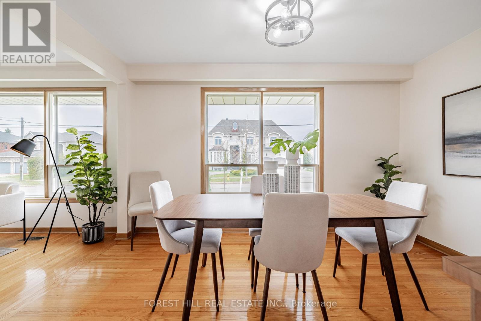 105 Crestwood Road, Vaughan, Ontario L4J 1A7 - Photo 12 - N12545452