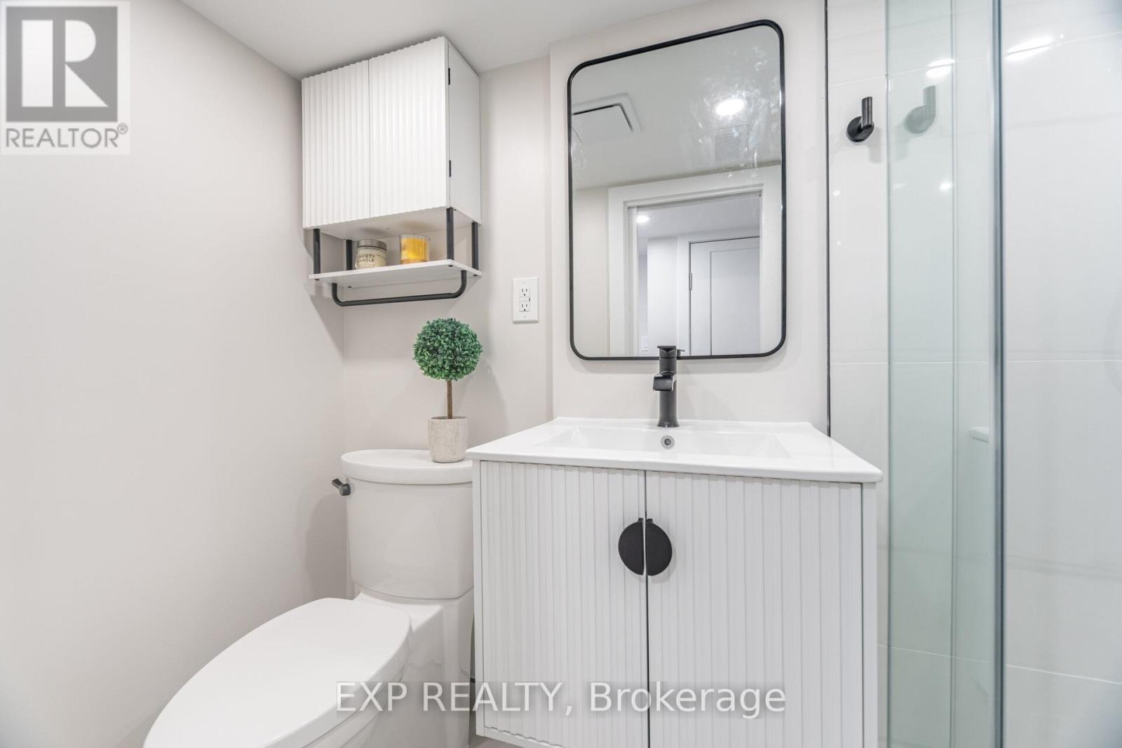 Main - 84 Earlscourt Avenue, Toronto, Ontario  M6E 4A9 - Photo 18 - W12544930